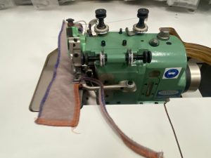 MERROW MG-4DW 107 WIDE 4 Thread serger sewing machine complete unit 110 volts. motor and stand - Image 3