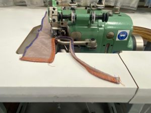 MERROW MG-4DW 107 WIDE 4 Thread serger sewing machine complete unit 110 volts. motor and stand - Image 5