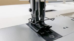 Juki LU-1560N 2-Needle Unison Feed Lockstitch Industrial complete unit. - Image 3