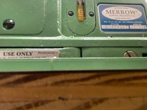 MERROW MG-4DW 107 WIDE 4 Thread serger sewing machine complete unit 110 volts. motor and stand - Image 7