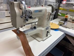 Narrow Cylinder-arm Lockstitch Machine CT-335  w/ Unison Feed & Walking Foot (Table & motor included) - Image 4