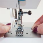 Sparrow 15 - 32 Stitch Mechanical Sewing Machine - Image 4