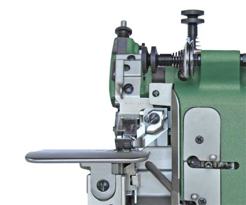 mg3dwrl_main.jpg MG-3DWR-7 NARROW DECORATIVE ROLLED HEM SEWING MACHINE - Image 1