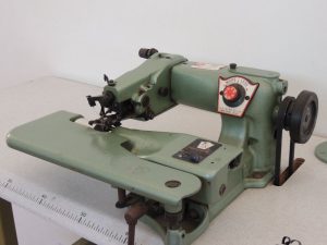 Pre-owend US Blind stitch sewing machine complete unit servo motor included ( picture my not be actual ) - Image 2